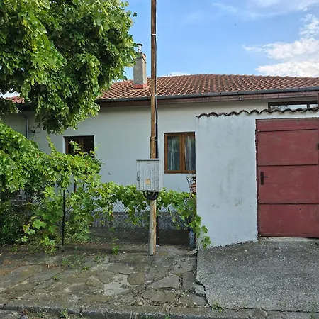 Feriehus Irakli Sea View Nature Retreat, Sleeps 10, 10 Min To *