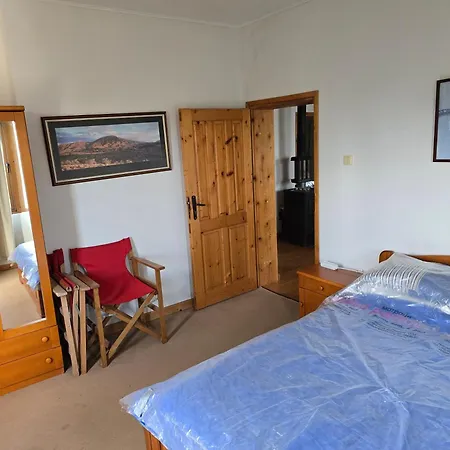 Irakli Sea View Nature Retreat, Sleeps 10, 10 Min To Feriehus